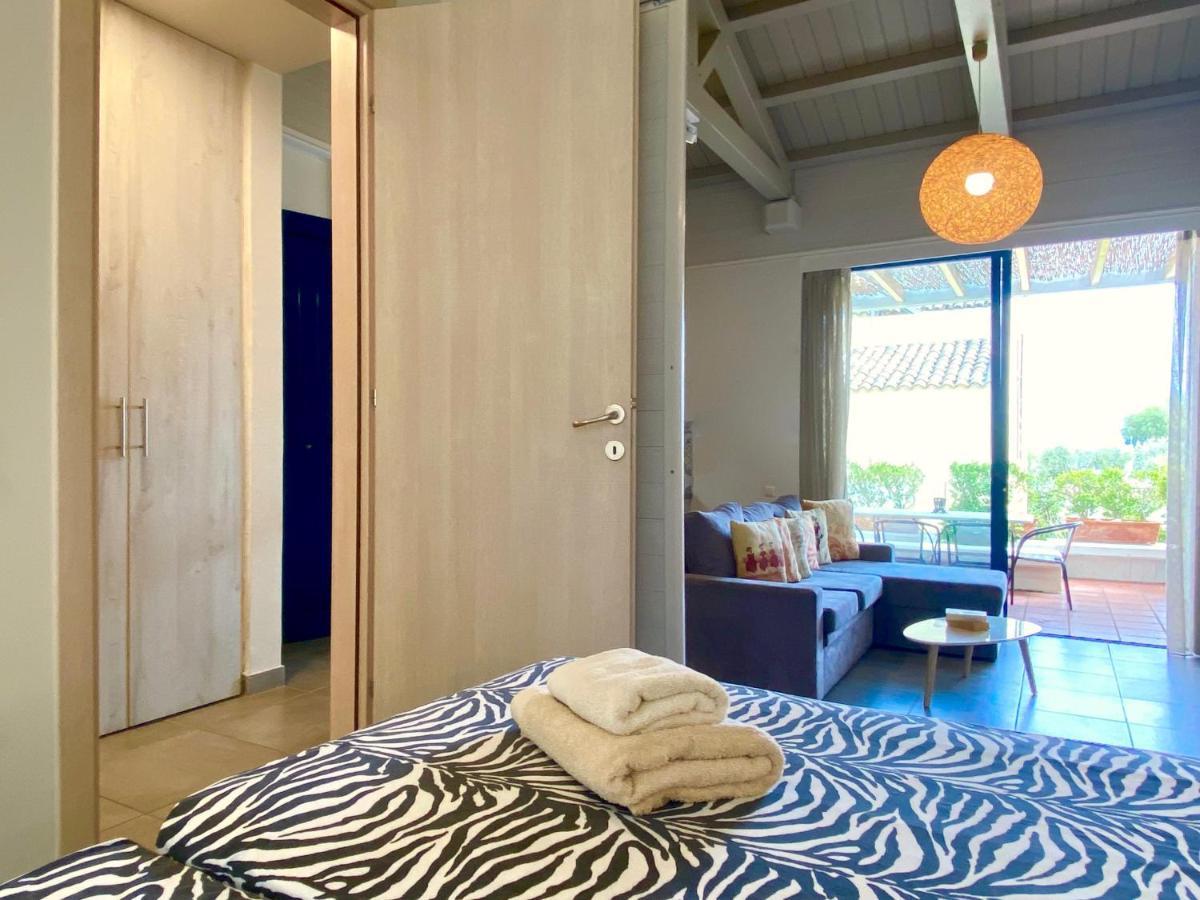 Beach Minivillas With Pool By Dadovillas Villa